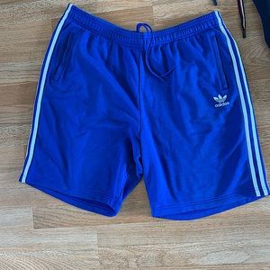 Adidas shorts 2xl